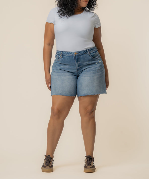 Hailey High Rise Long Bermuda, Plus in Focus Wash