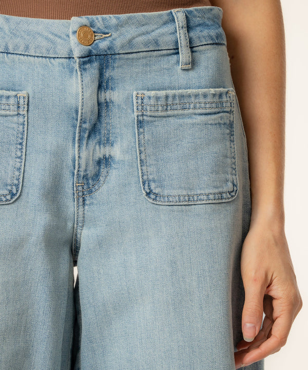 Mandy High Rise Bermuda, Exclusive in Education Wash