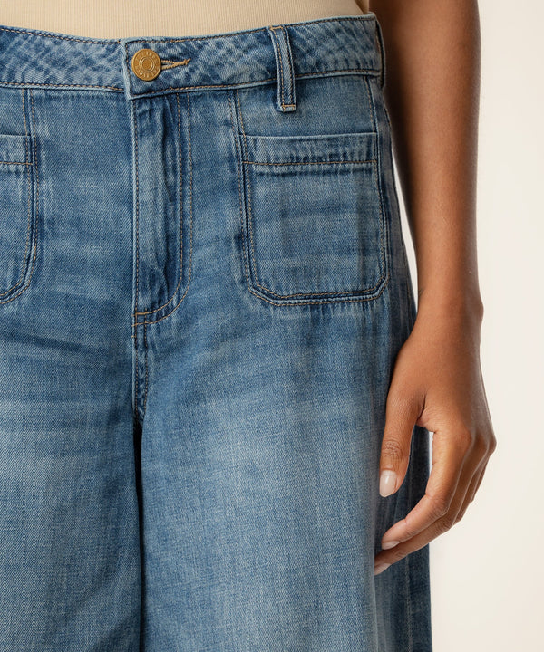 Blake High Rise Crop Super Wide, Exclusive in Exciting Wash