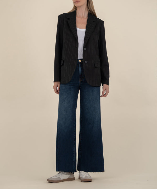 Ellie Blazer in Black