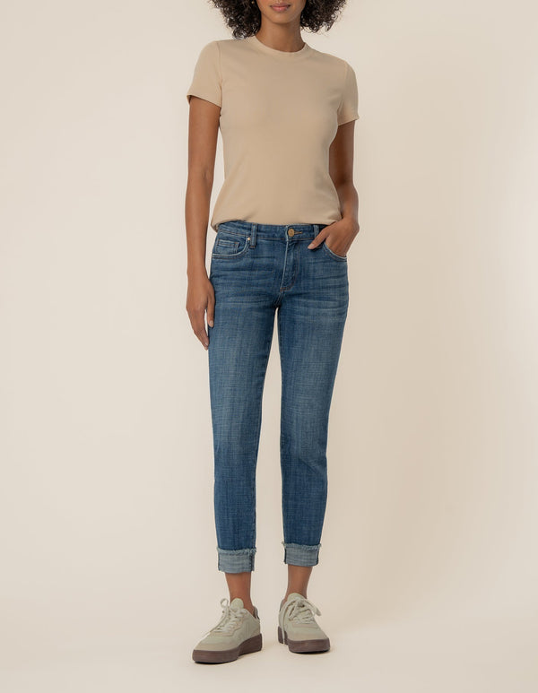 Amy Mid Rise Crop Straight, Petite in Deserving Wash